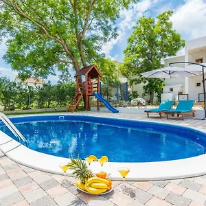  Appartement Marina Croatie